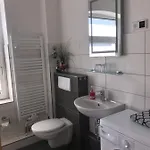Am Schlossparkcenter * شفيرين