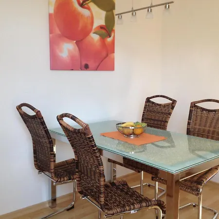 Am Schlossparkcenter *